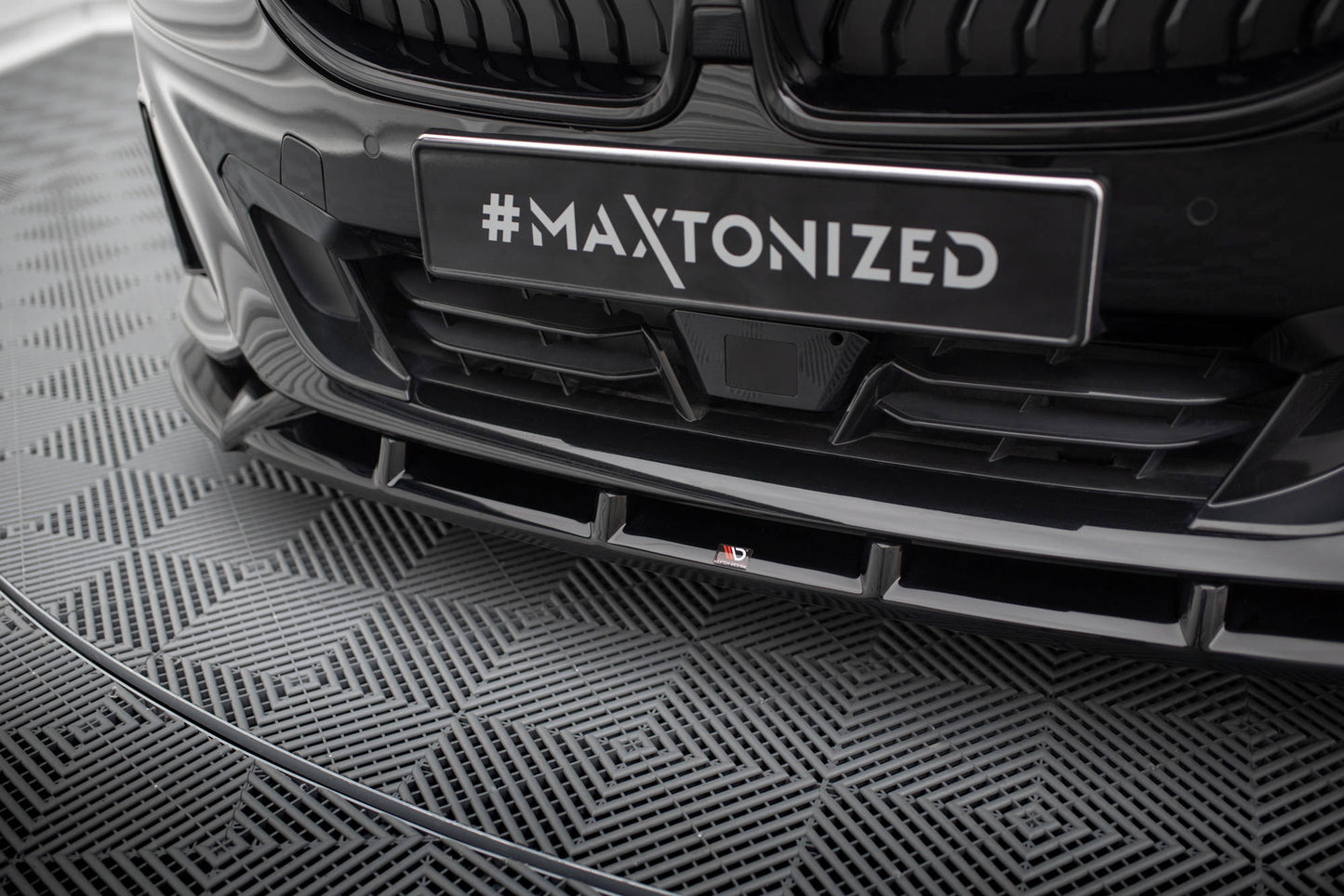 Maxton Front Ansatz V.2 für BMW 2 Coupe G42 schwarz Hochglanz