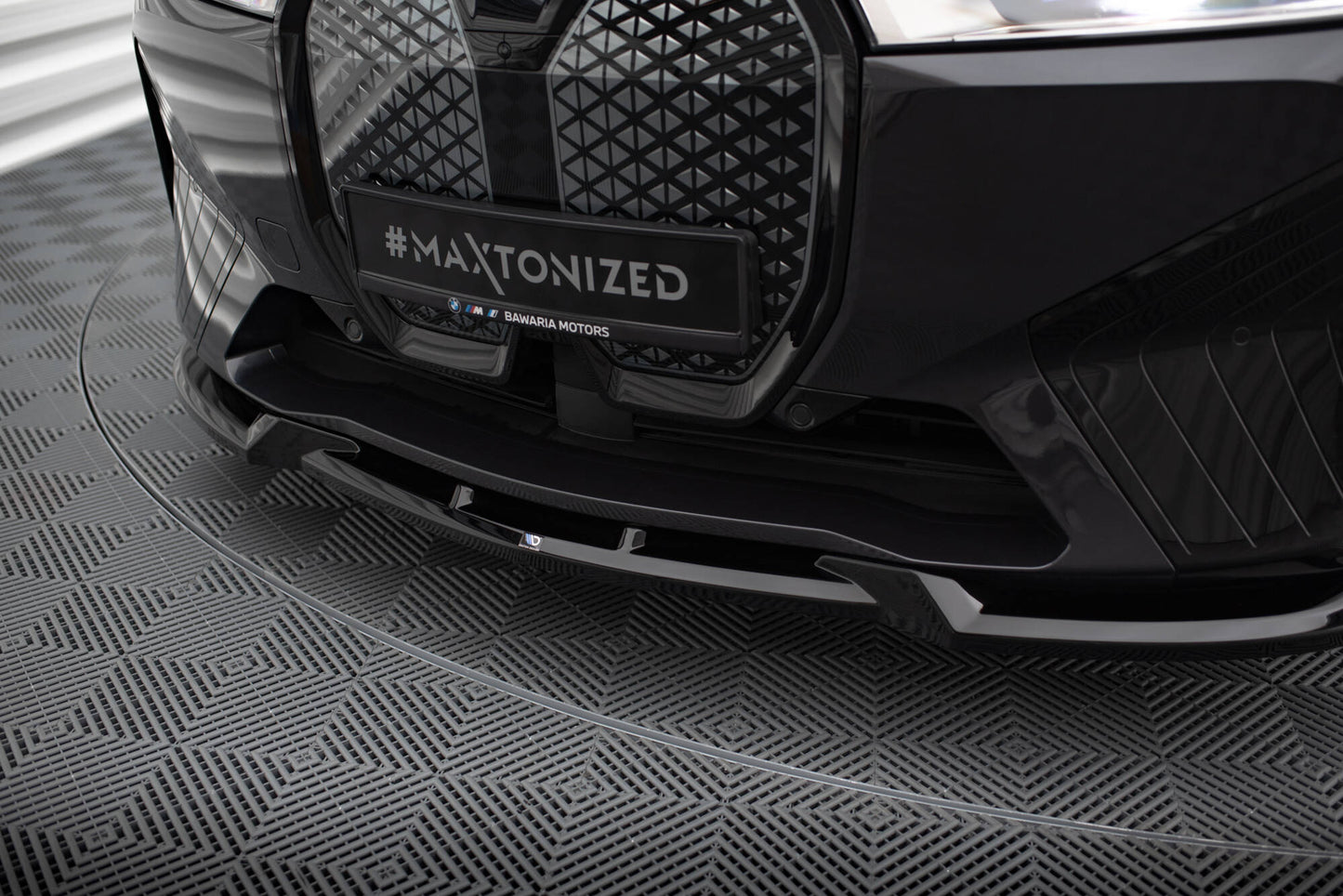 Maxton Front Ansatz V.1 für BMW iX M-Paket i20 schwarz Hochglanz