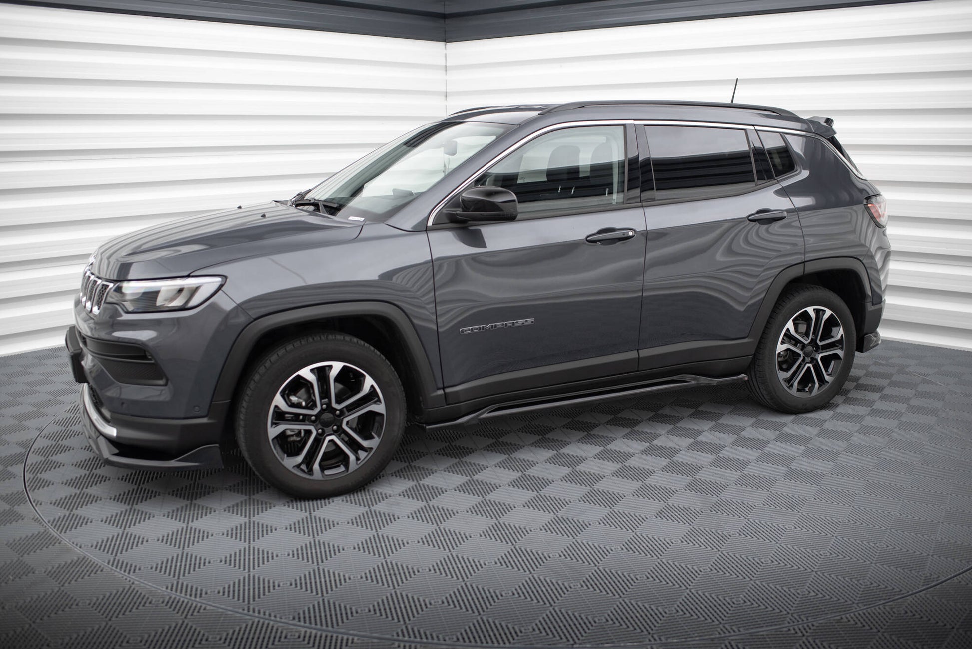Maxton Seitenschweller Ansatz für Jeep Compass Limited Mk2 Facelift schwarz Hochglanz