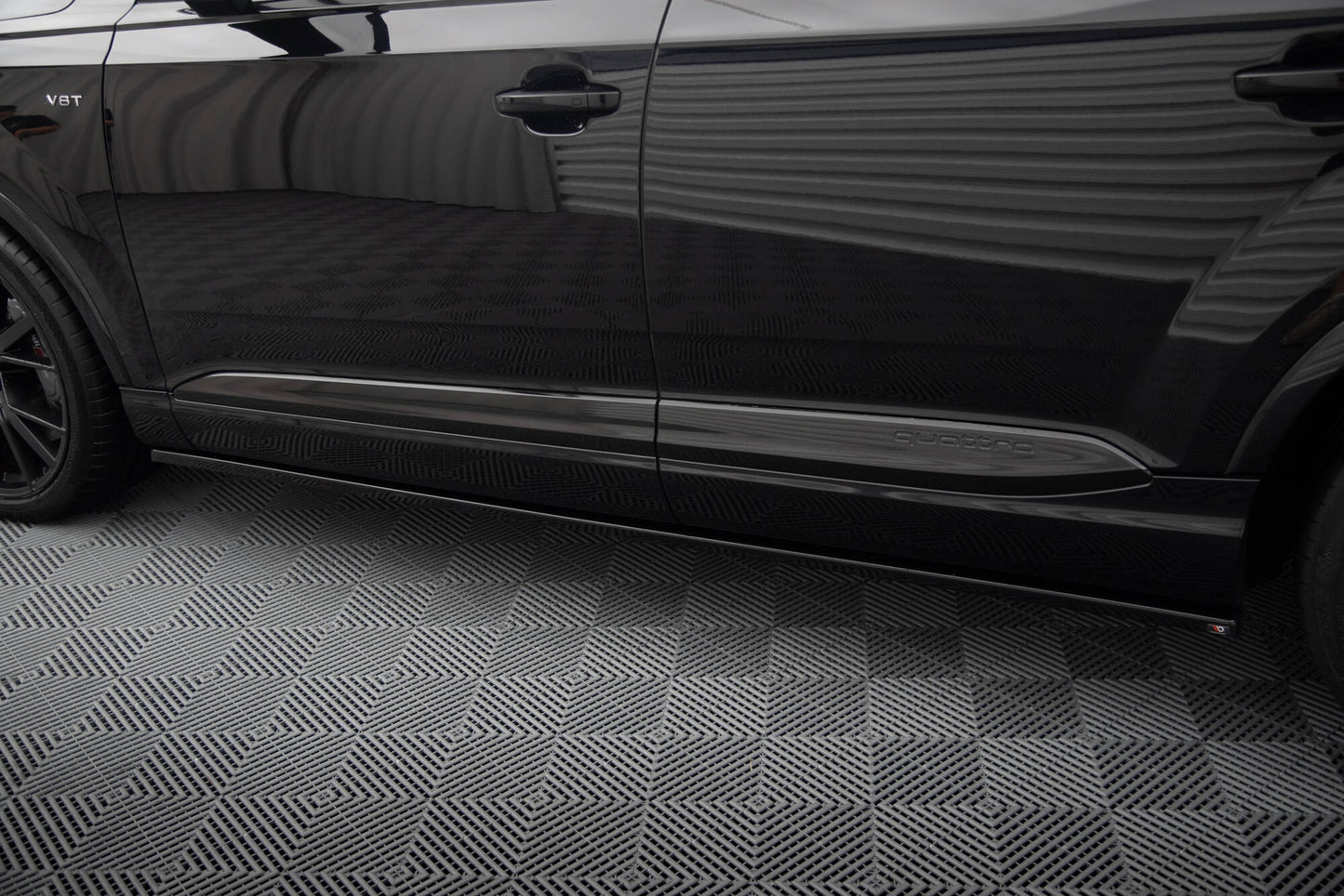 Maxton Seitenschweller Ansatz für V.2 für Audi SQ7 / Q7 S-Line Mk2 schwarz Hochglanz