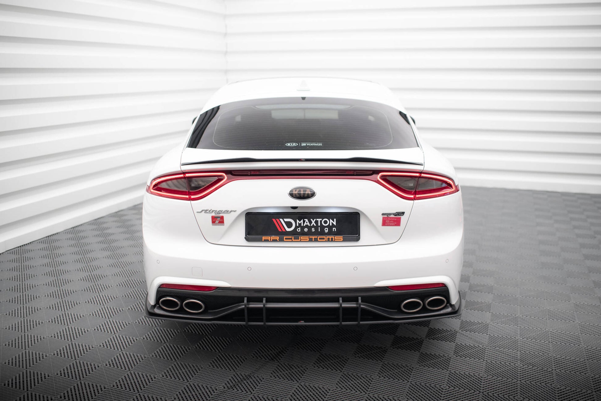 Maxton Street Pro Heckschürze für Kia Stinger Mk1