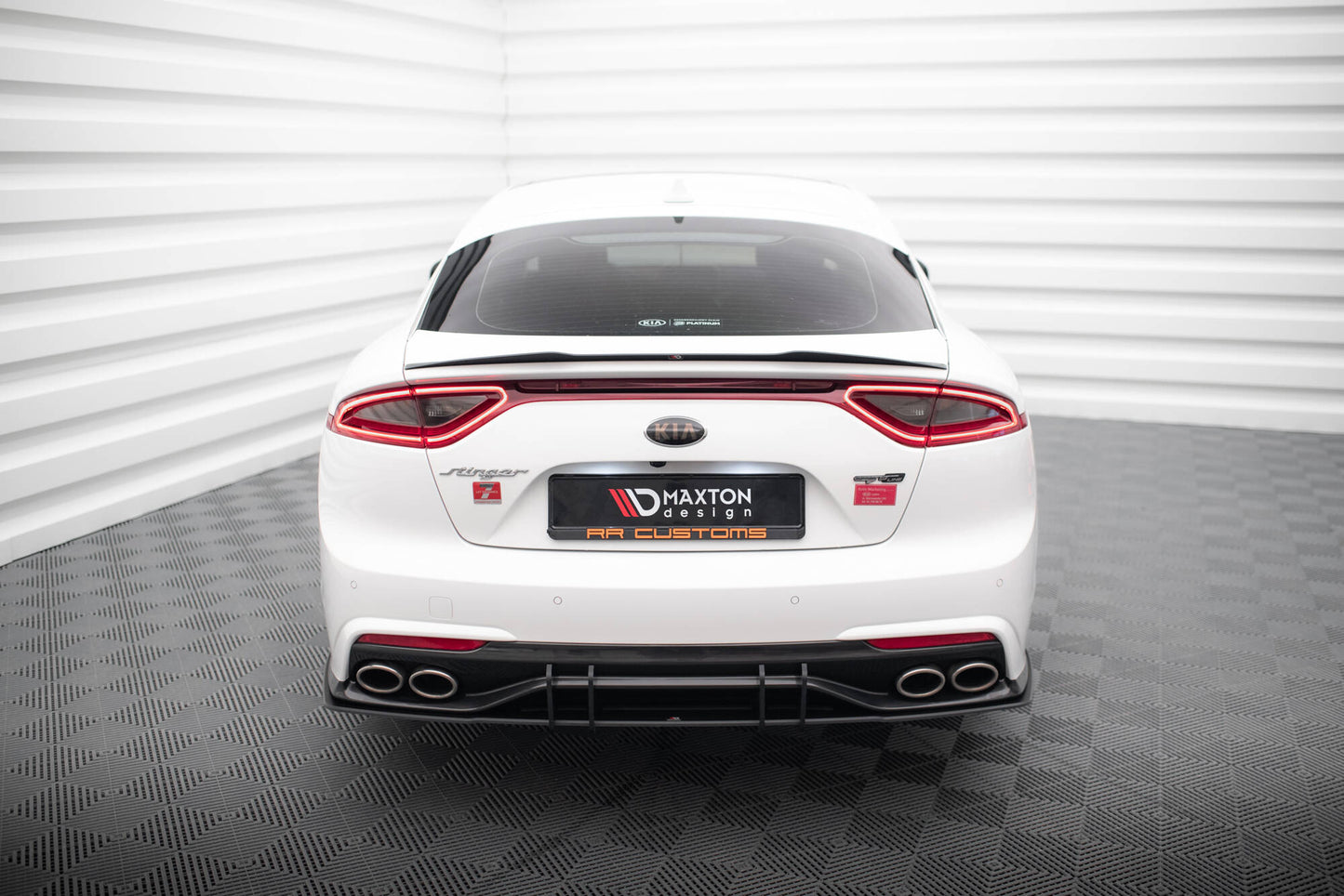 Maxton Street Pro Heckschürze für Kia Stinger Mk1