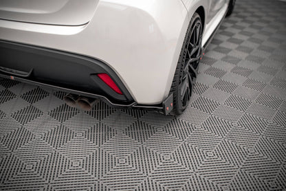 Maxton Mittlerer Diffusor Heck Ansatz V.1 +Flaps für  Toyota Yaris Mk4