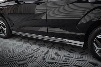 Maxton Seitenschweller Ansatz für Hyundai Kona N-line Mk2 schwarz Hochglanz