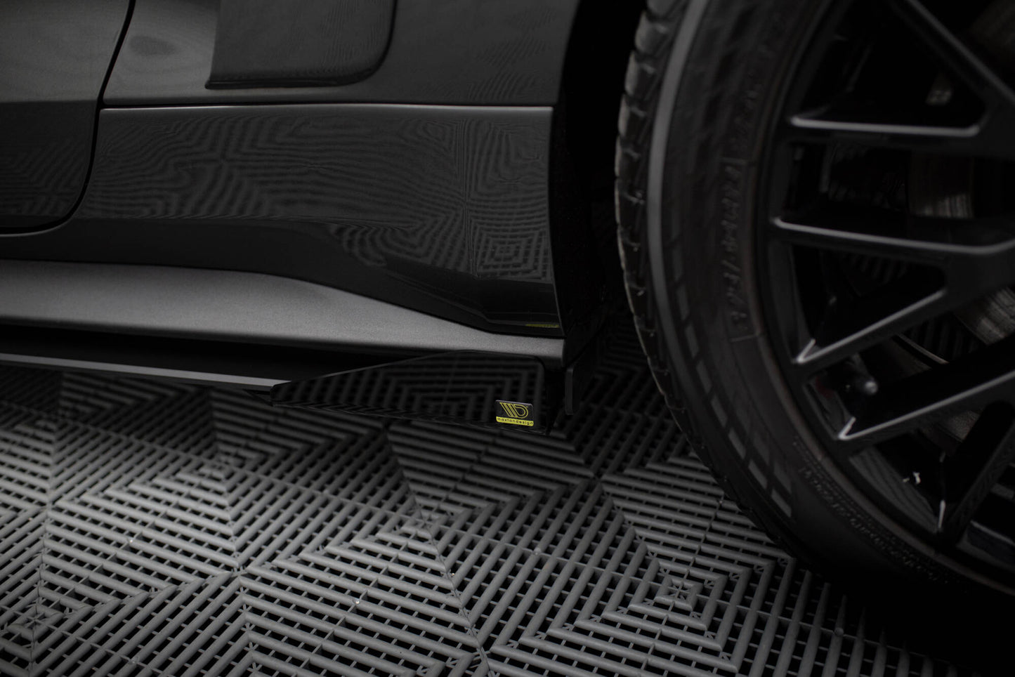 Maxton Street Pro Seitenschweller Ansatz für + Flaps Ford Mustang GT Mk6  schwarz Hochglanz