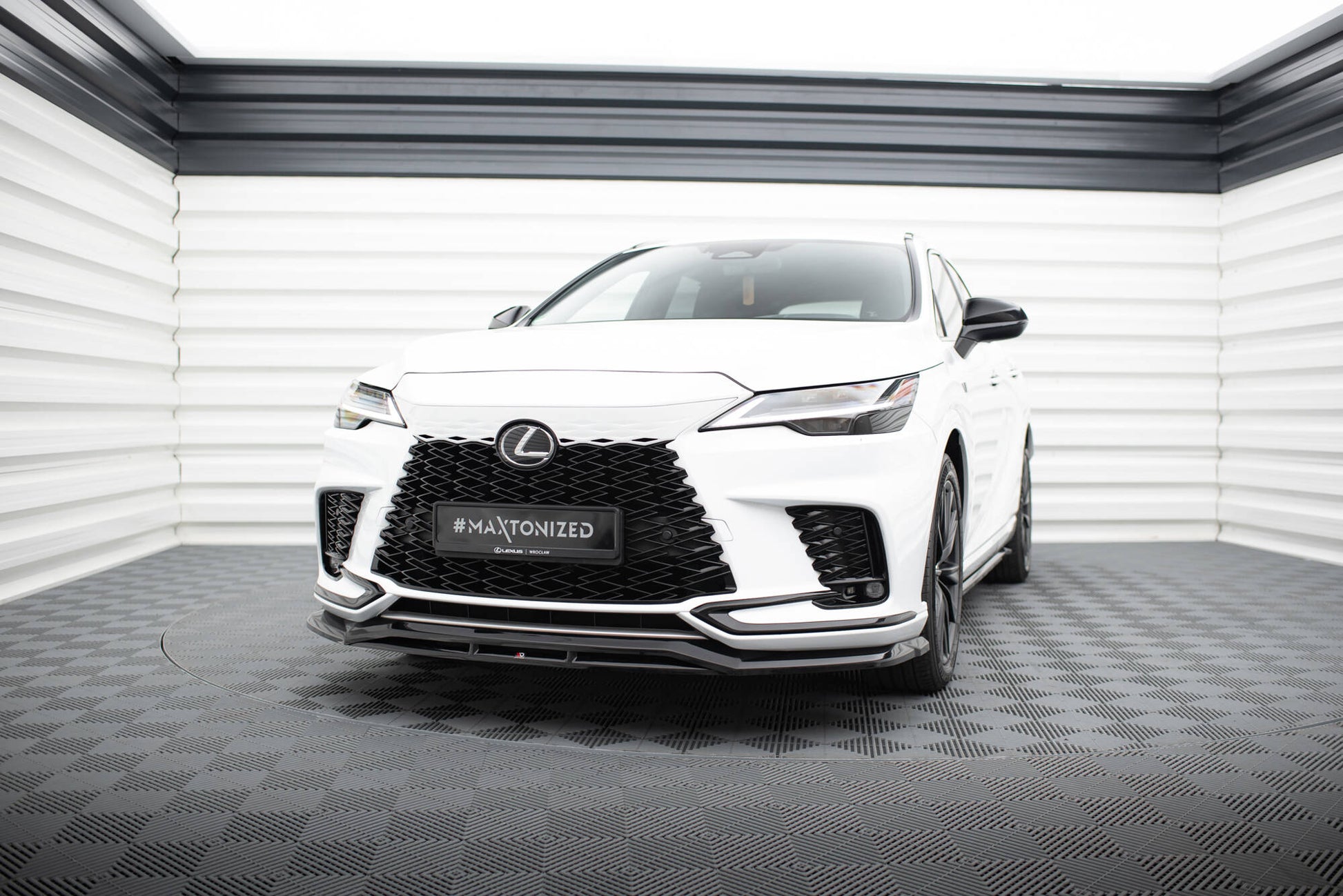 Maxton Front Ansatz für Lexus RX F-Sport Mk5 schwarz Hochglanz