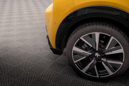 Maxton Hintere Seiten Flaps für Peugeot 208 GT Mk2 schwarz Hochglanz