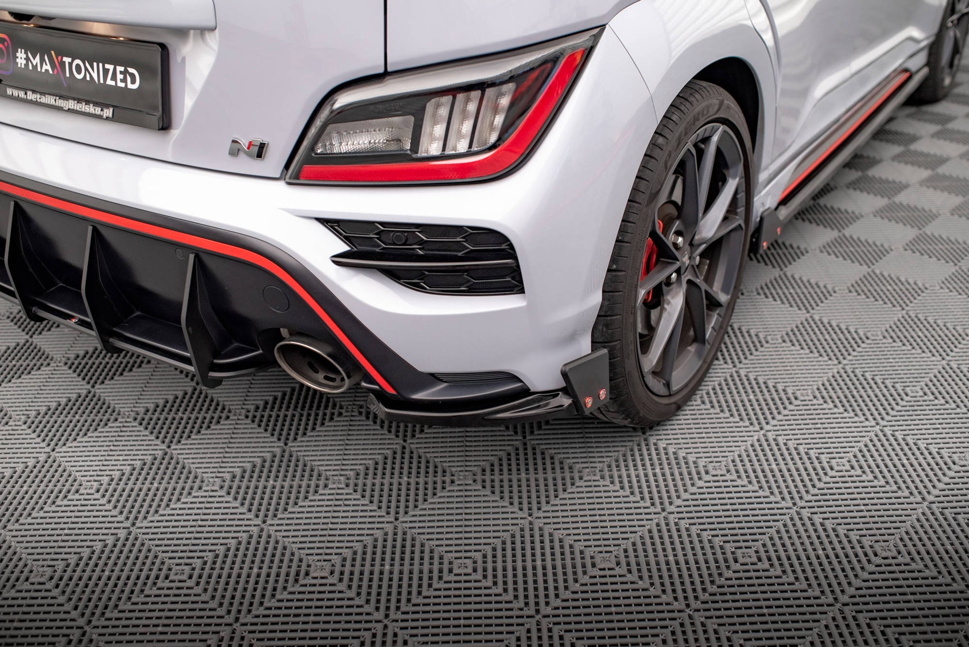 Maxton Heck Ansatz Flaps Diffusor V.1 +Flaps für Hyundai Kona N Mk1