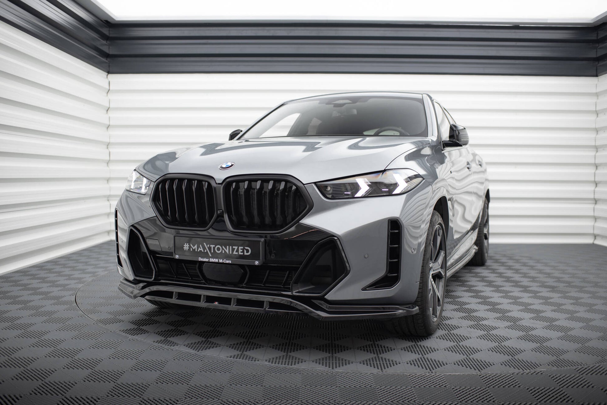 Maxton Front Ansatz V.1 für BMW X6 M-Paket G06 Facelift schwarz Hochglanz