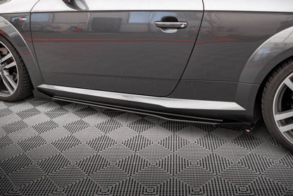Maxton Street Pro Seitenschweller Ansatz für + Flaps Audi TT S / S-Line 8S schwarz Hochglanz