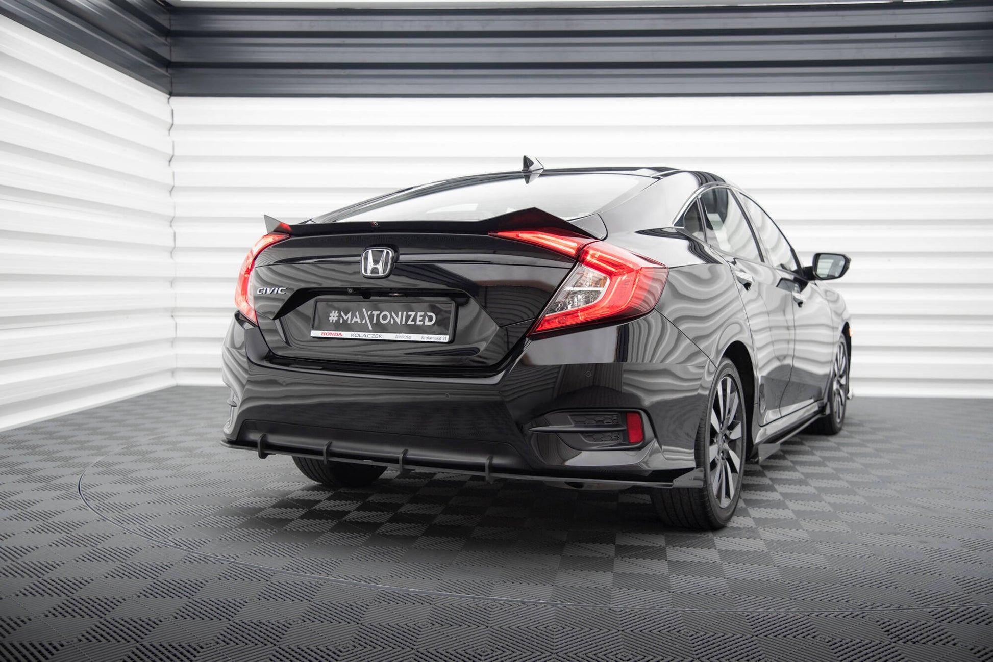 Maxton Street Pro Heck Ansatz Flaps Diffusor +Flaps für Honda Civic Mk10 schwarz Hochglanz