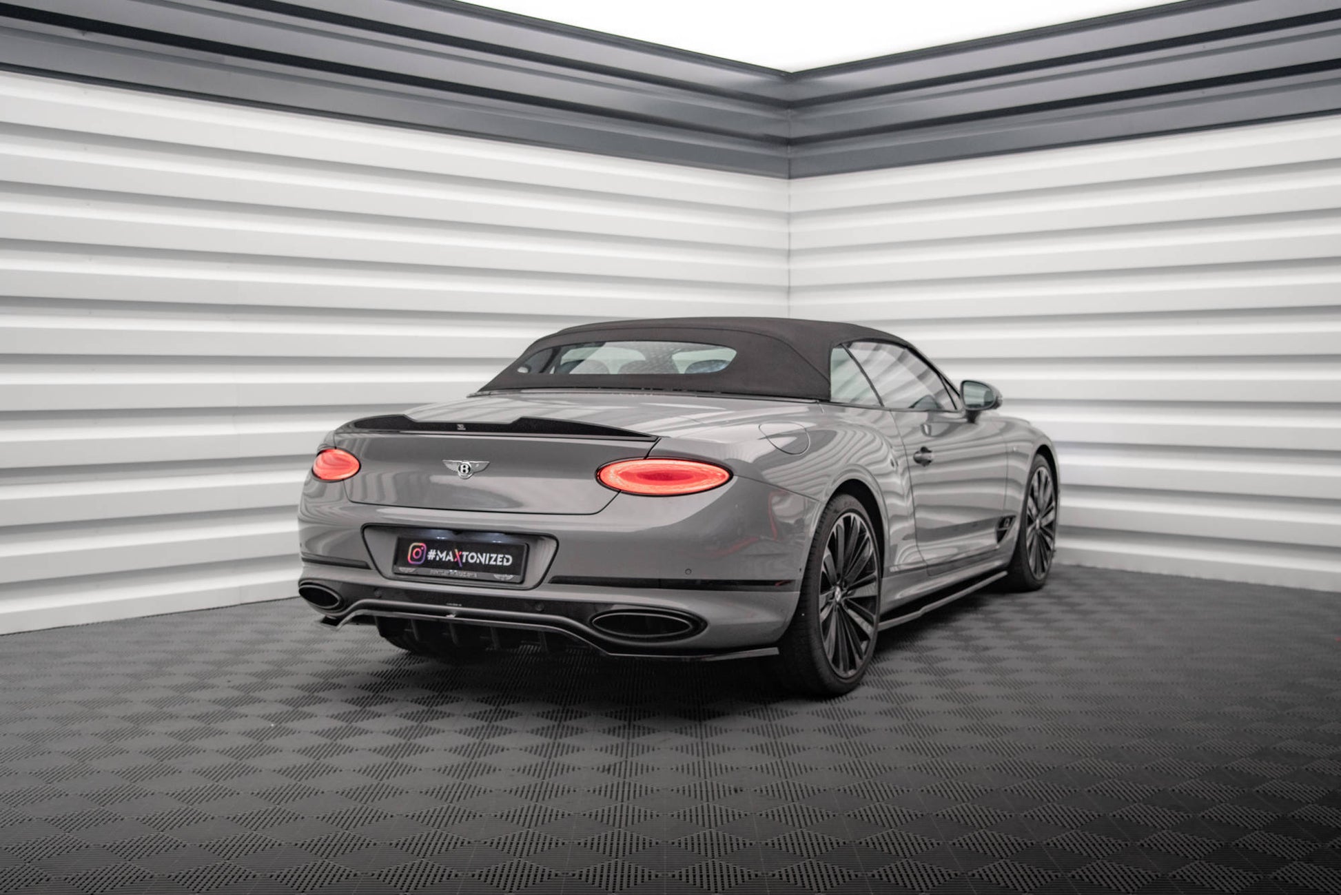 Maxton 3D Spoiler CAP für Bentley Continental Convertible GT Mk3 schwarz Hochglanz