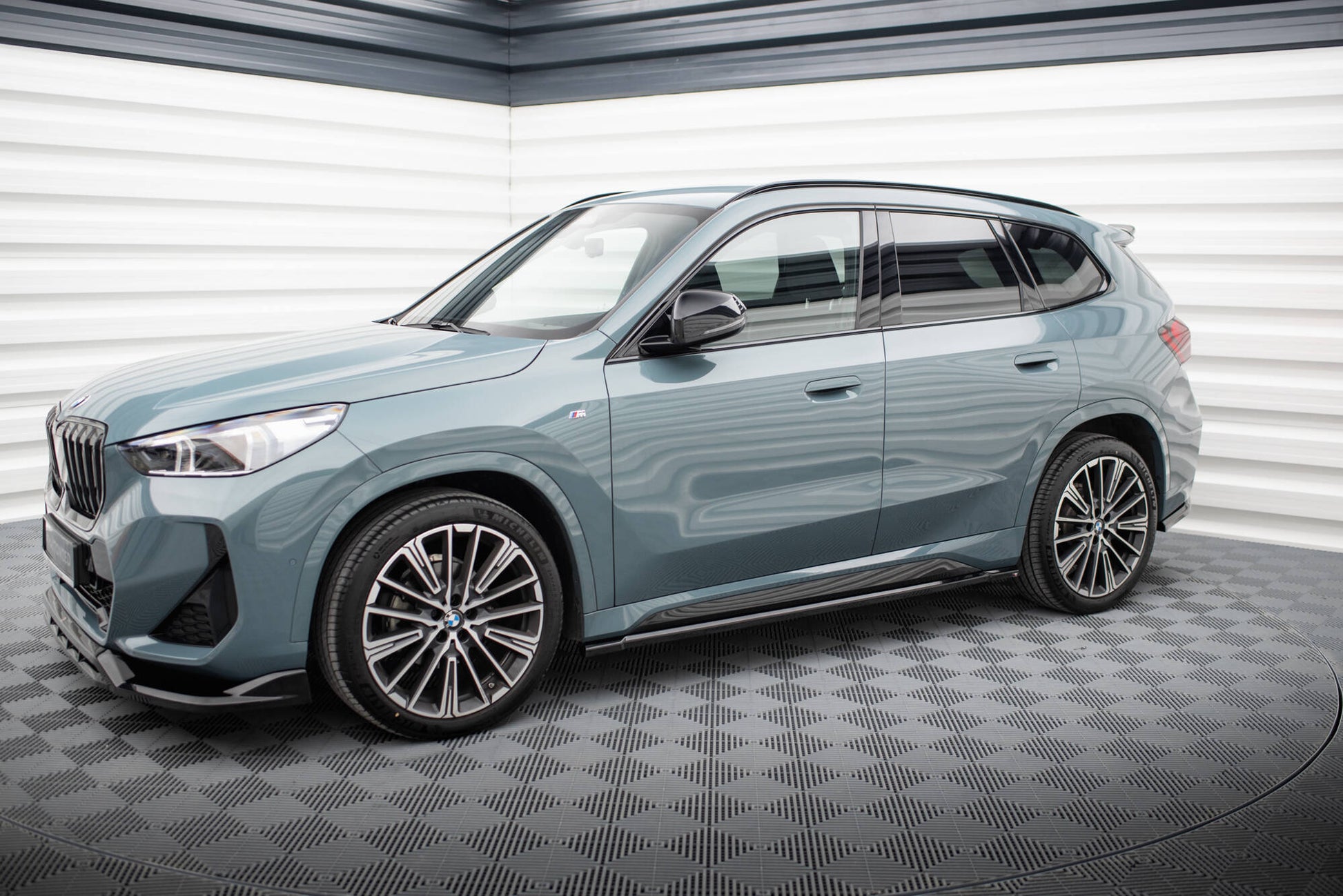 Maxton Seitenschweller Ansatz für BMW X1 M-Paket U11 schwarz Hochglanz