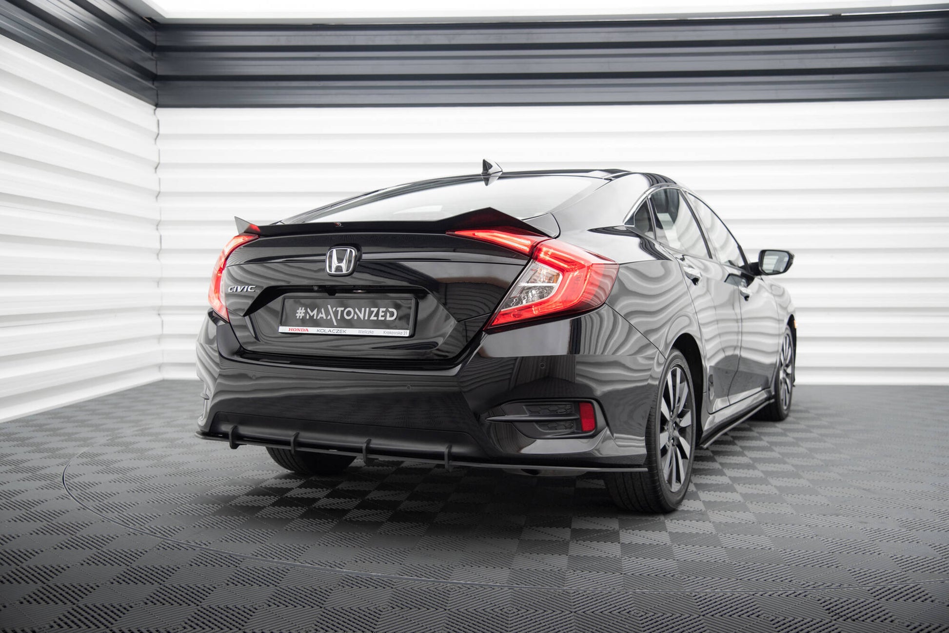 Maxton Street Pro Heckschürze für Honda Civic Mk10