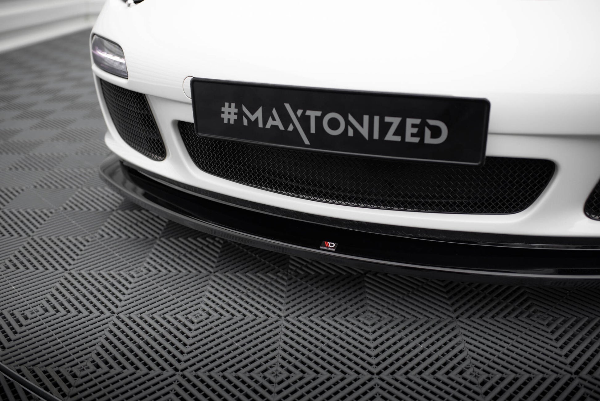 Maxton Front Ansatz V.2 für Porsche 911 Carrera 997 Facelift schwarz Hochglanz