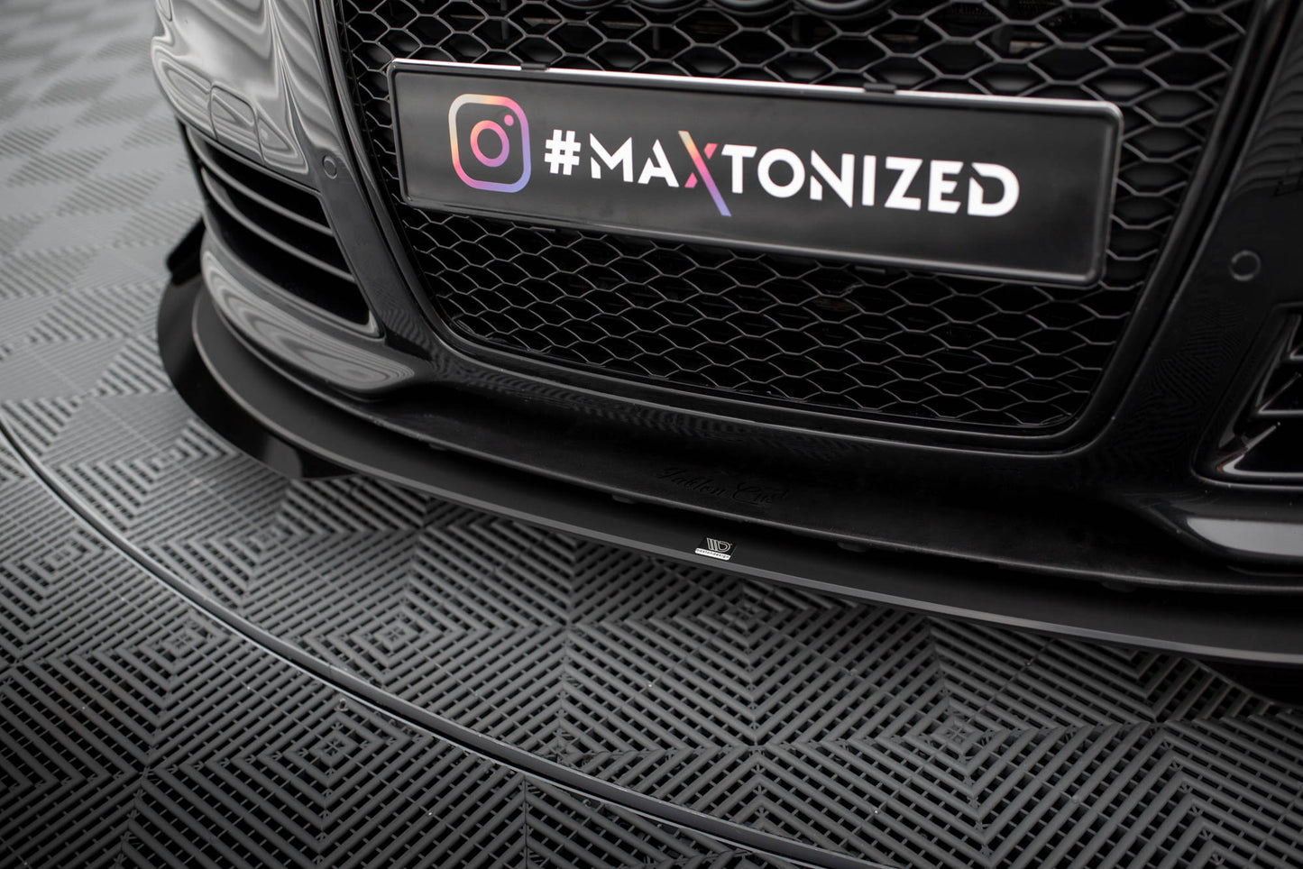 Maxton Street Pro Front Ansatz für +Flaps für + Flaps Audi RS6 Avant C6 schwarz Hochglanz