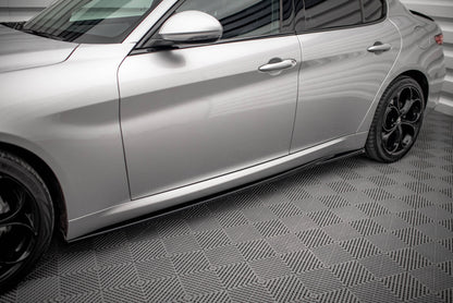 Maxton Seitenschweller Ansatz für Alfa Romeo Giulia Sport schwarz Hochglanz