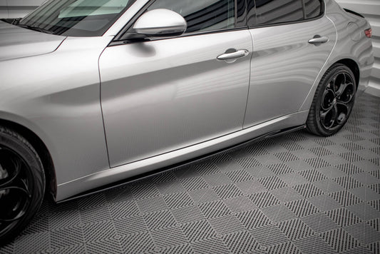 Maxton Seitenschweller Ansatz für Alfa Romeo Giulia Sport schwarz Hochglanz