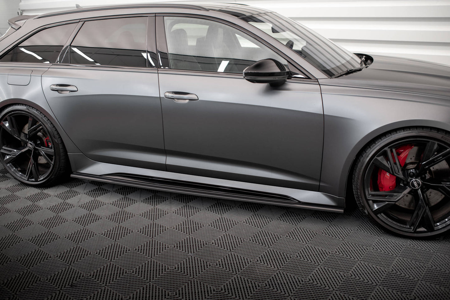 Maxton Carbon Fiber Seitenschweller Audi RS6 C8 / RS7 C8