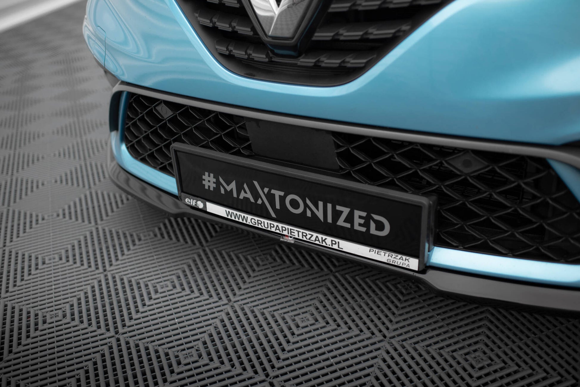 Maxton Front Ansatz V.1 für Renault Clio R.S. Line Mk5 schwarz Hochglanz