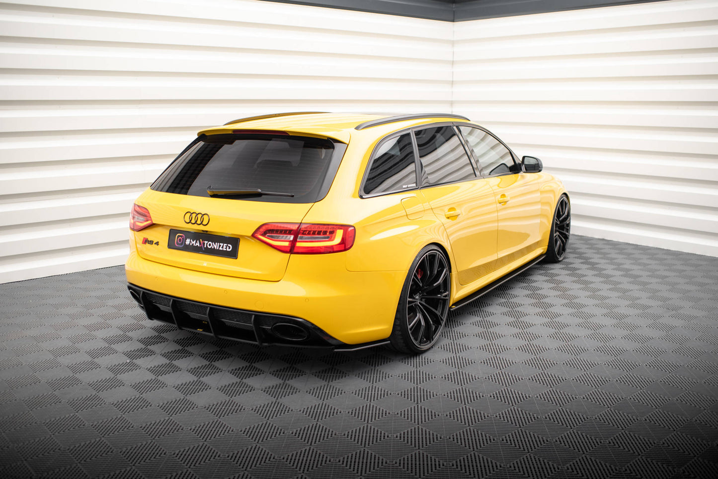Maxton Street Pro Heck Ansatz Flaps Diffusor für Audi RS4 B8
