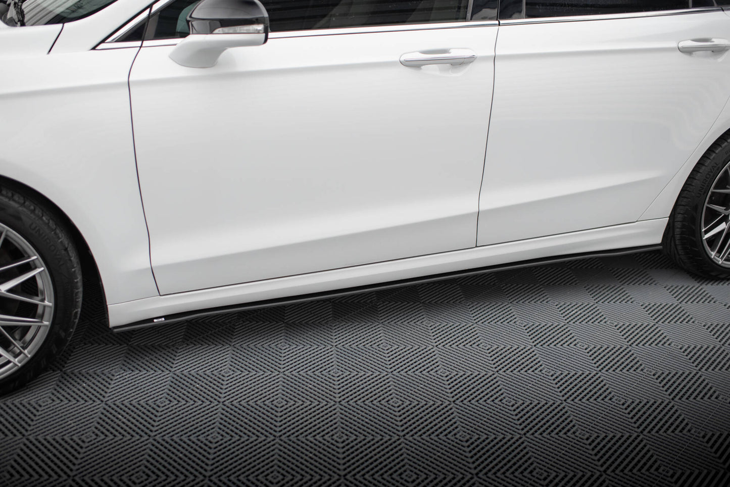 Maxton Street Pro Seitenschweller Ansatz für Ford Mondeo Sport Mk5 Facelift / Fusion Sport Mk2 Facelift
