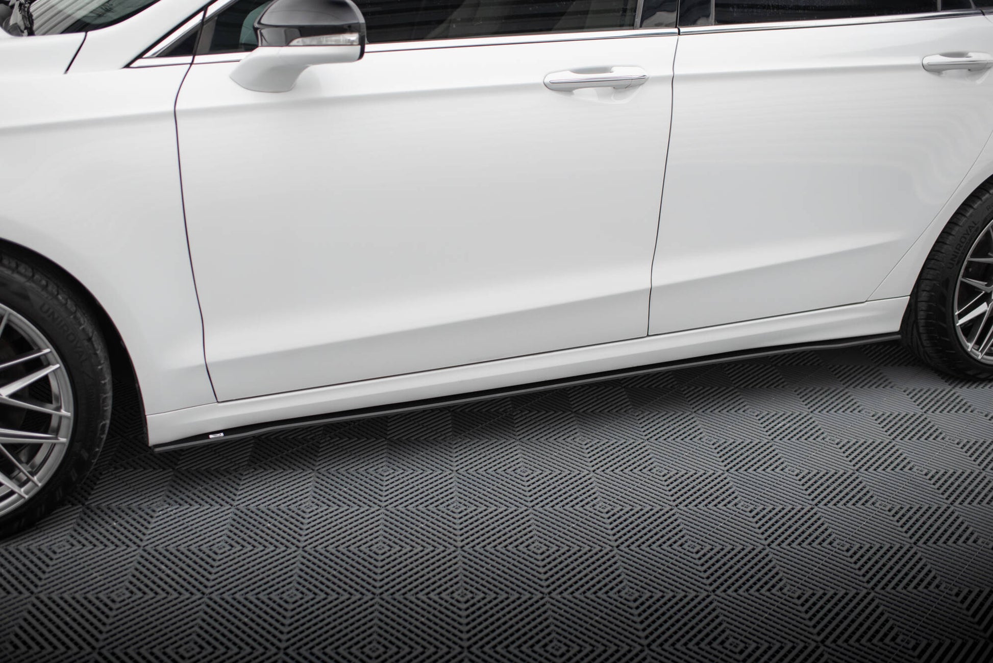 Maxton Street Pro Seitenschweller Ansatz für Ford Mondeo Sport Mk5 Facelift / Fusion Sport Mk2 Facelift
