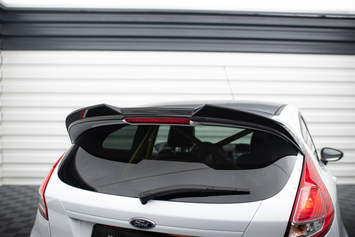 Maxton Spoiler CAP für 3D Ford Fiesta ST Mk7 Facelift schwarz Hochglanz