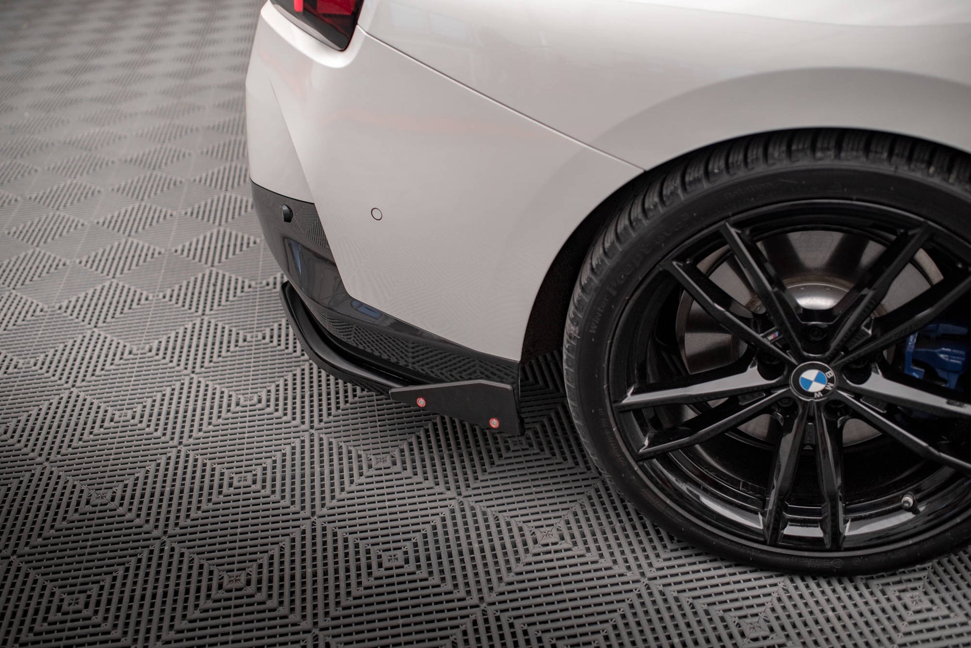 Maxton Heck Ansatz Flaps Diffusor V.2 +Flaps für BMW 2 Coupe M-Paket G42