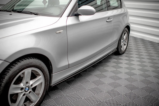 Maxton Seitenschweller Ansatz für V.2 für BMW 1er E81 Facelift schwarz Hochglanz