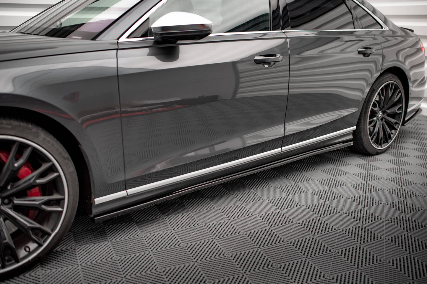 Maxton Seitenschweller Ansatz für Audi S8 / A8 S-Line D5 schwarz Hochglanz