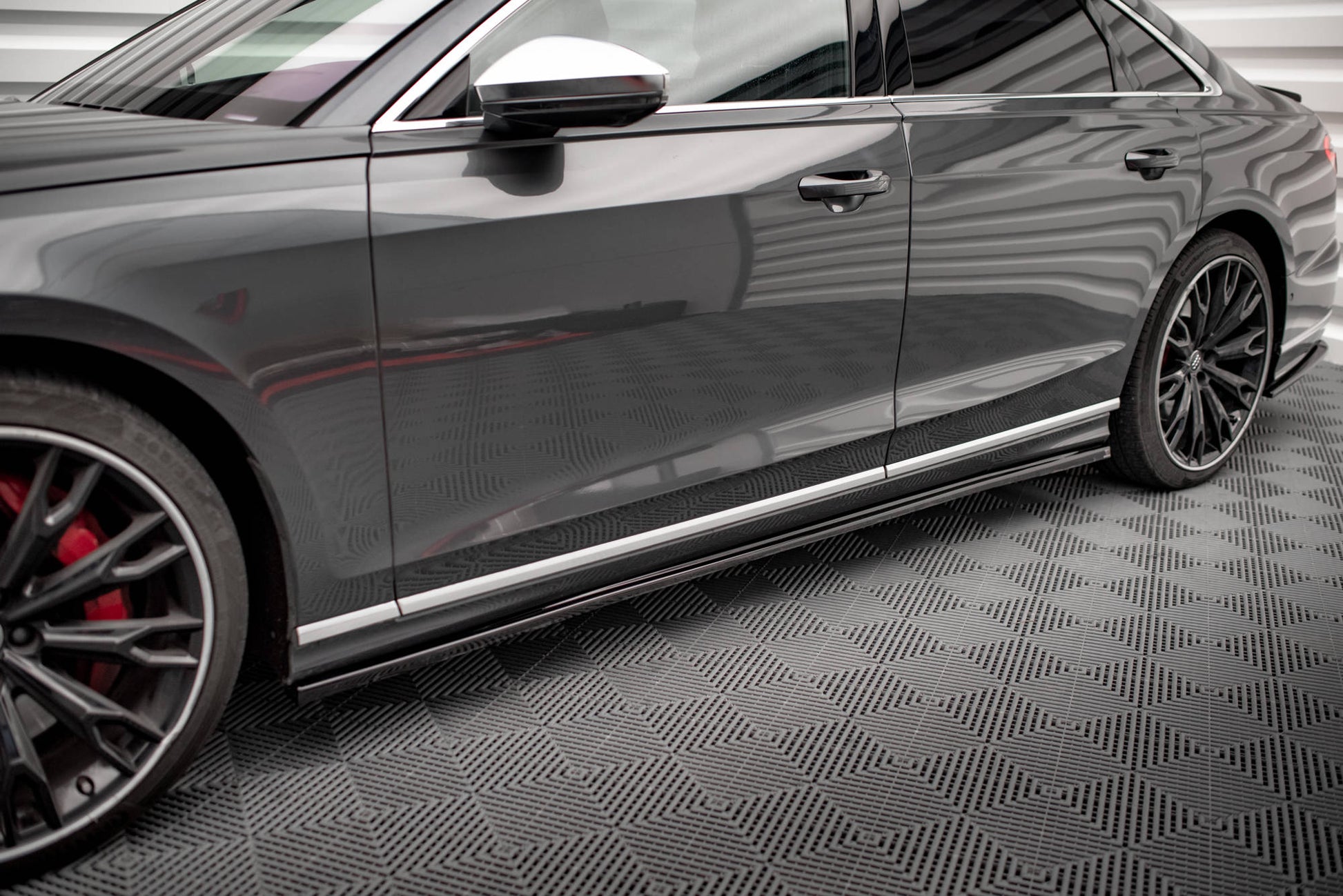 Maxton Seitenschweller Ansatz für Audi S8 / A8 S-Line D5 schwarz Hochglanz