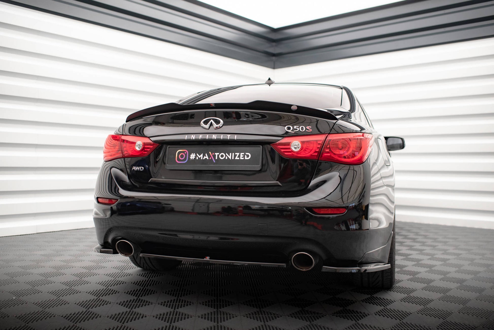 Maxton Spoiler CAP für Infiniti Q50 S Mk1 schwarz Hochglanz