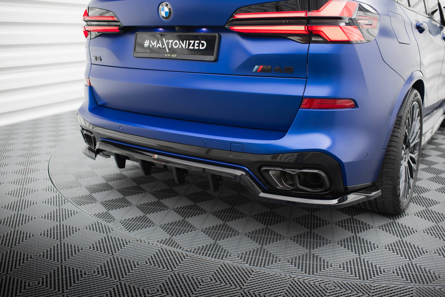 Maxton Mittlerer Diffusor Heck Ansatz DTM Look für V.1 BMW X5 M-Paket G05 Facelift schwarz Hochglanz