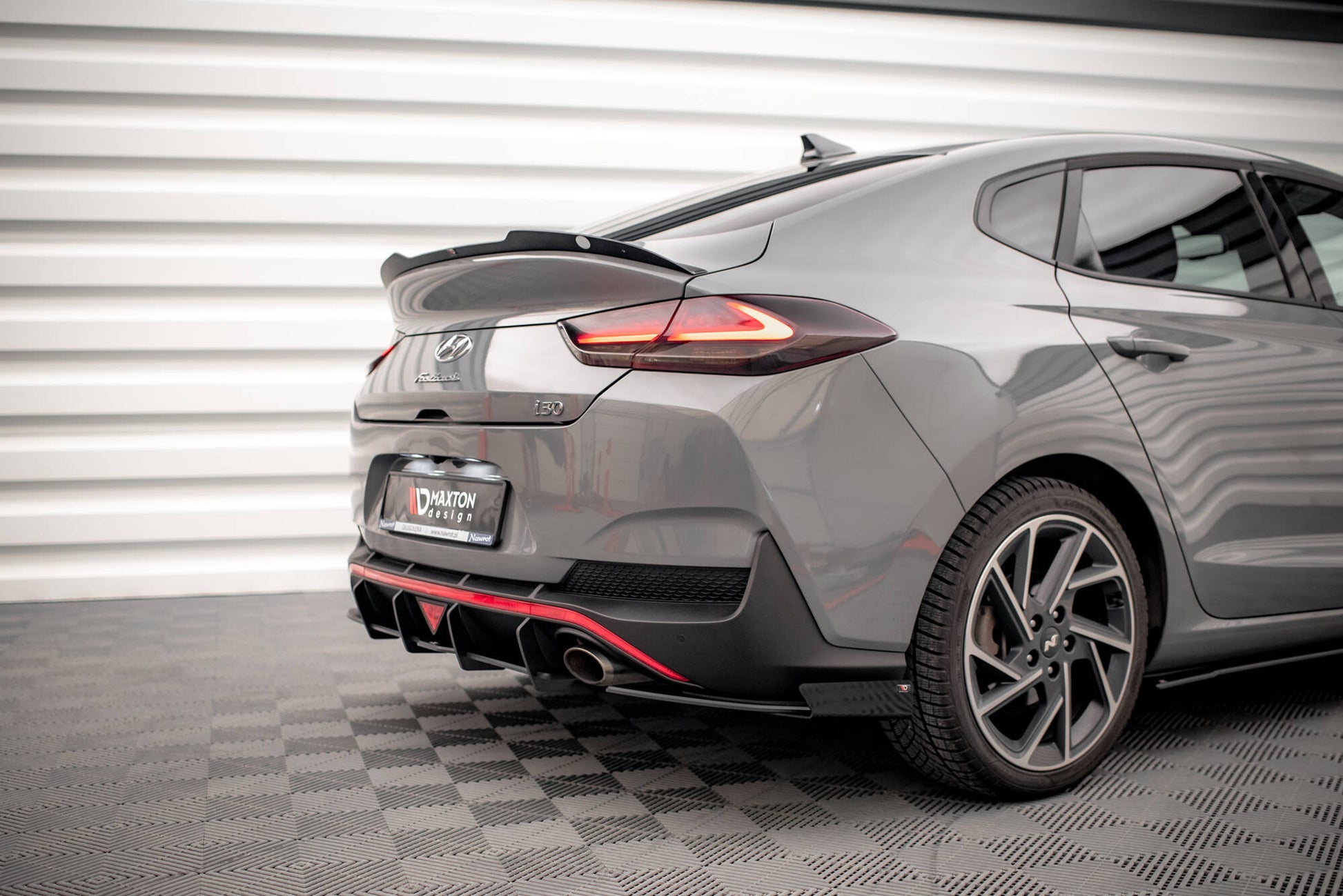 Maxton Hintere Seiten Flaps für Hyundai I30 Fastback N-Line Mk3 Facelift schwarz Hochglanz