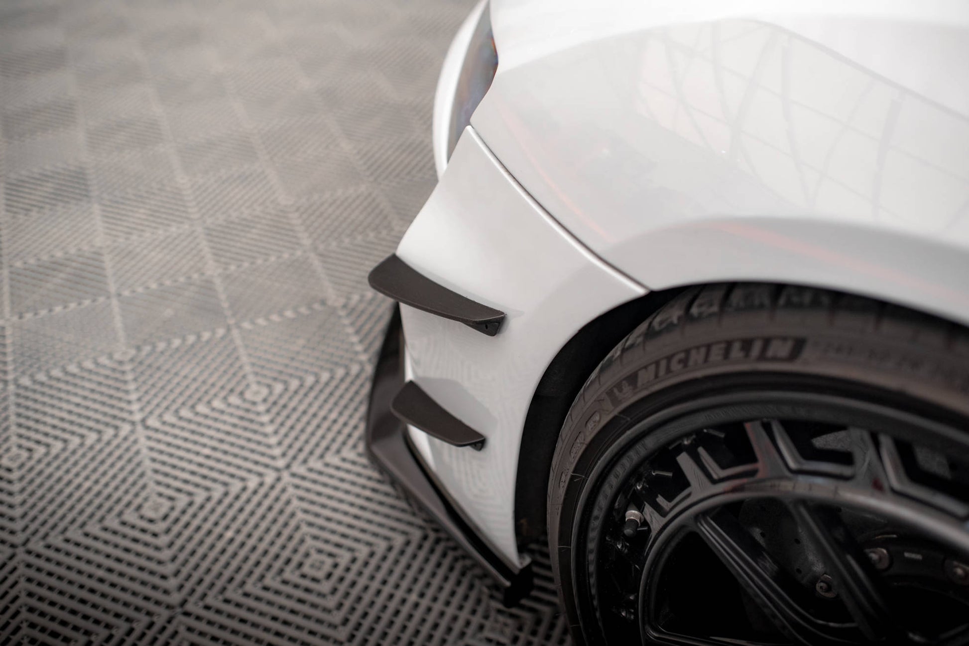 Maxton Stoßstangenflügel vorne (Canards) Audi R8 Mk2 Facelift