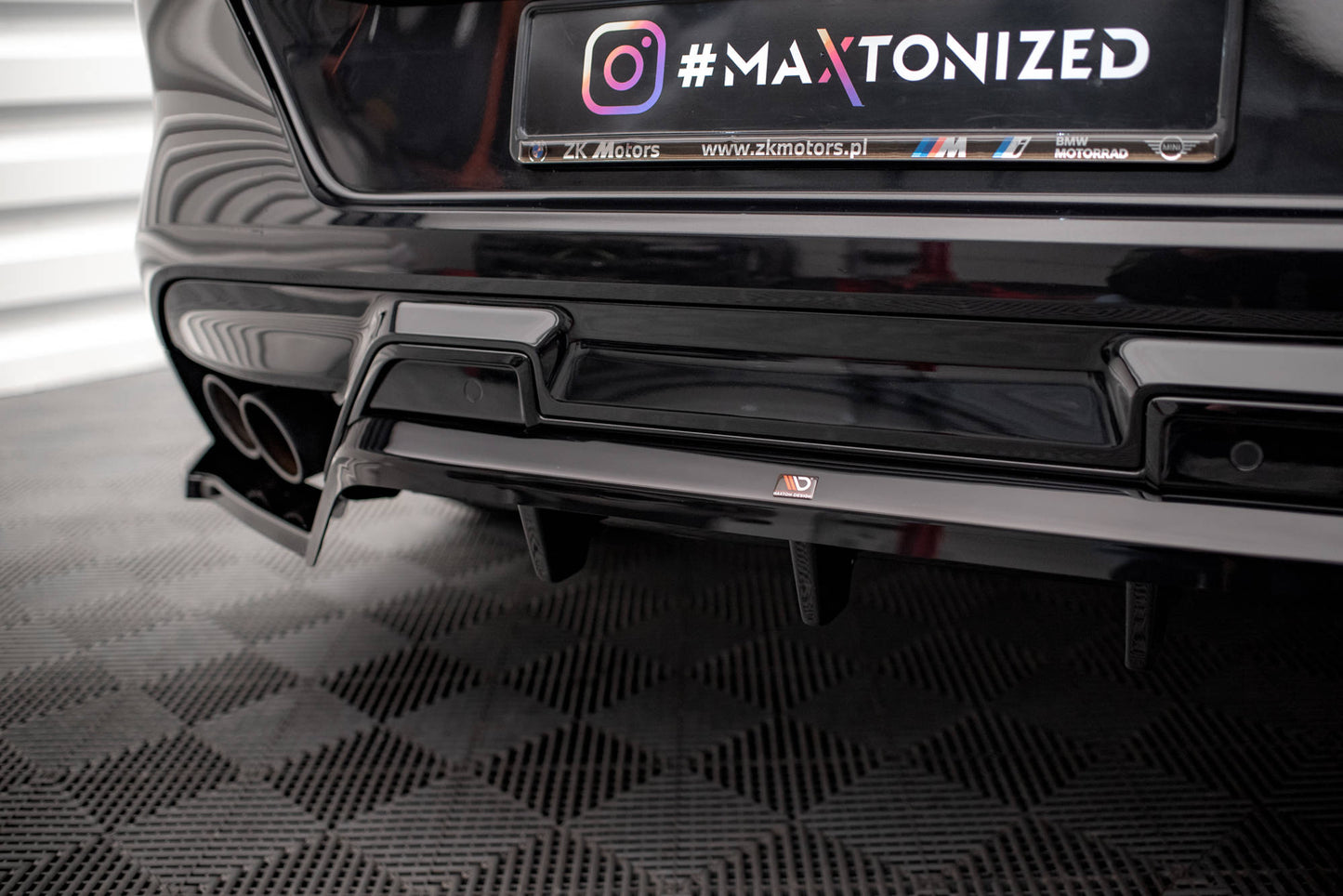 Maxton Mittlerer Diffusor Heck Ansatz DTM Look für BMW X6 M F96 schwarz Hochglanz