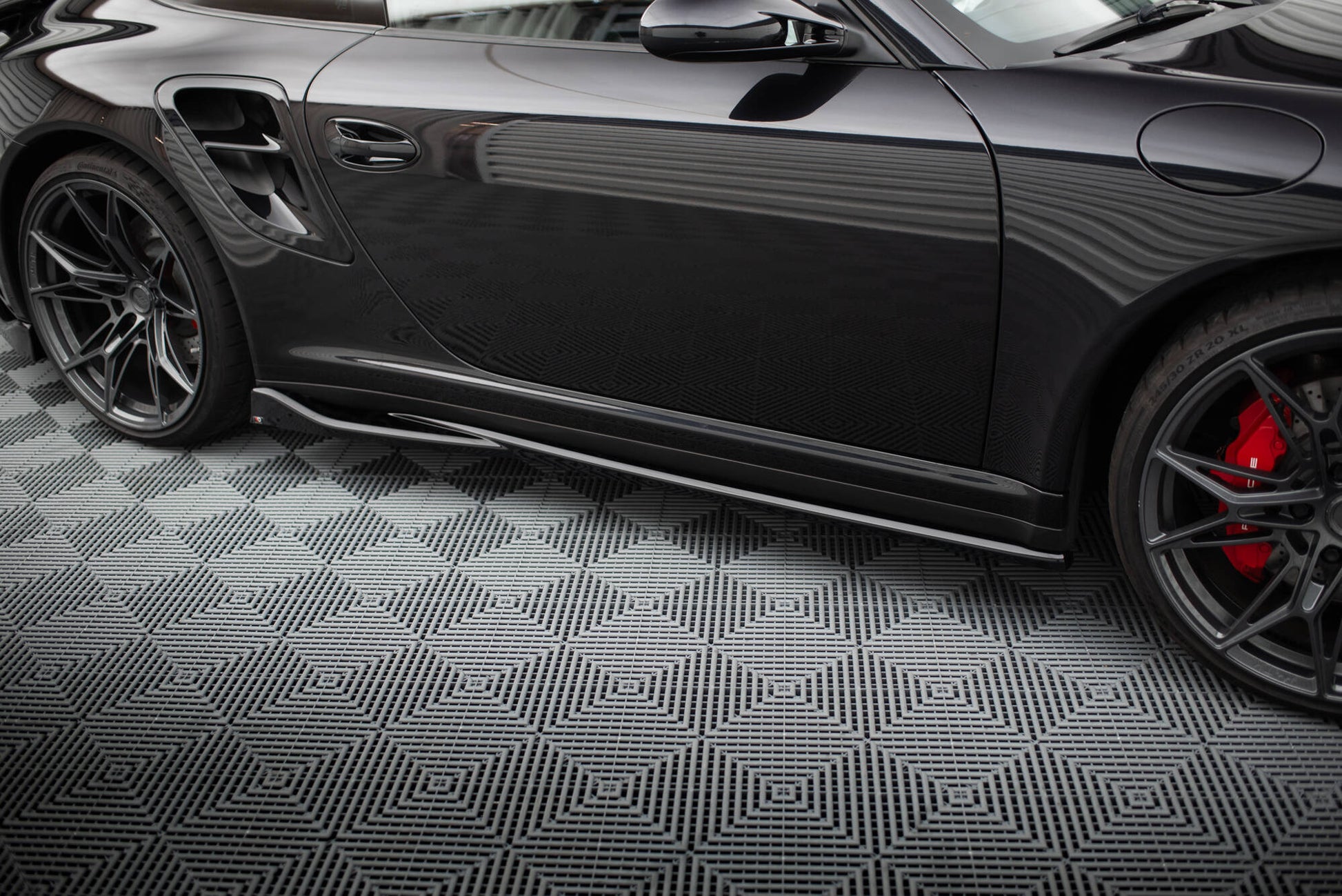 Maxton Seitenschweller Ansatz für Porsche 911 Turbo 997 schwarz Hochglanz