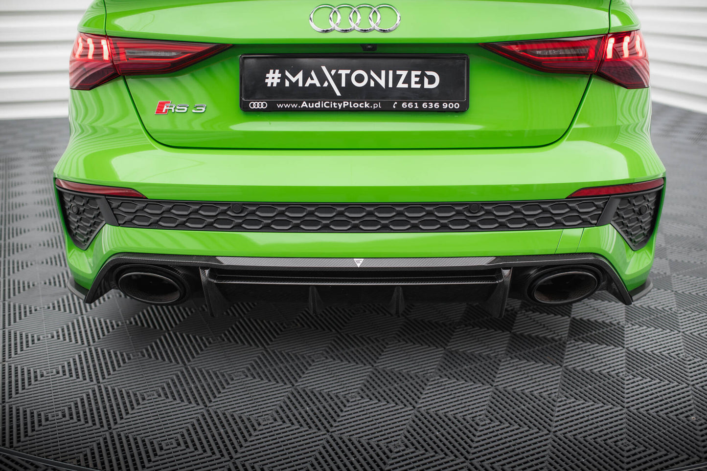 Maxton Carbon Fiber Diffusor Heck Ansatz für Audi RS3 8Y