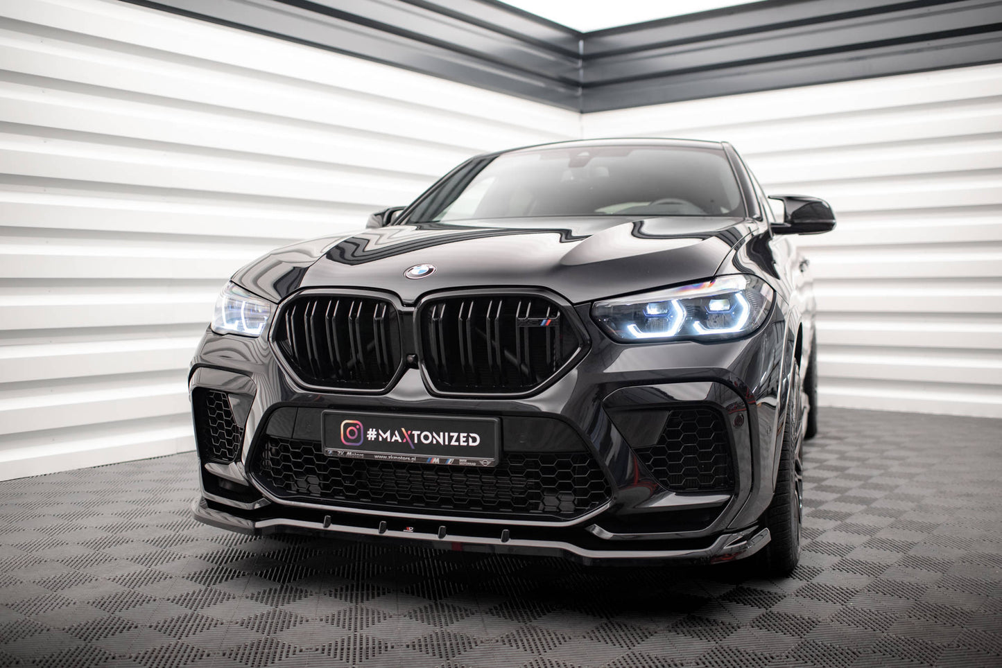 Maxton Front Ansatz V.1 für BMW X6 M F96 schwarz Hochglanz