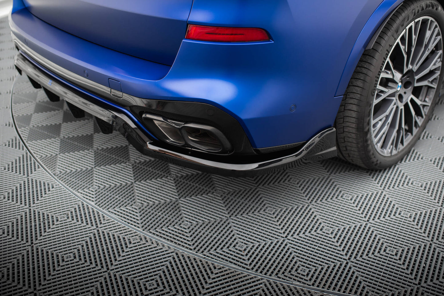 Maxton Mittlerer Diffusor Heck Ansatz DTM Look für V.2 BMW X5 M-Paket G05 Facelift schwarz Hochglanz