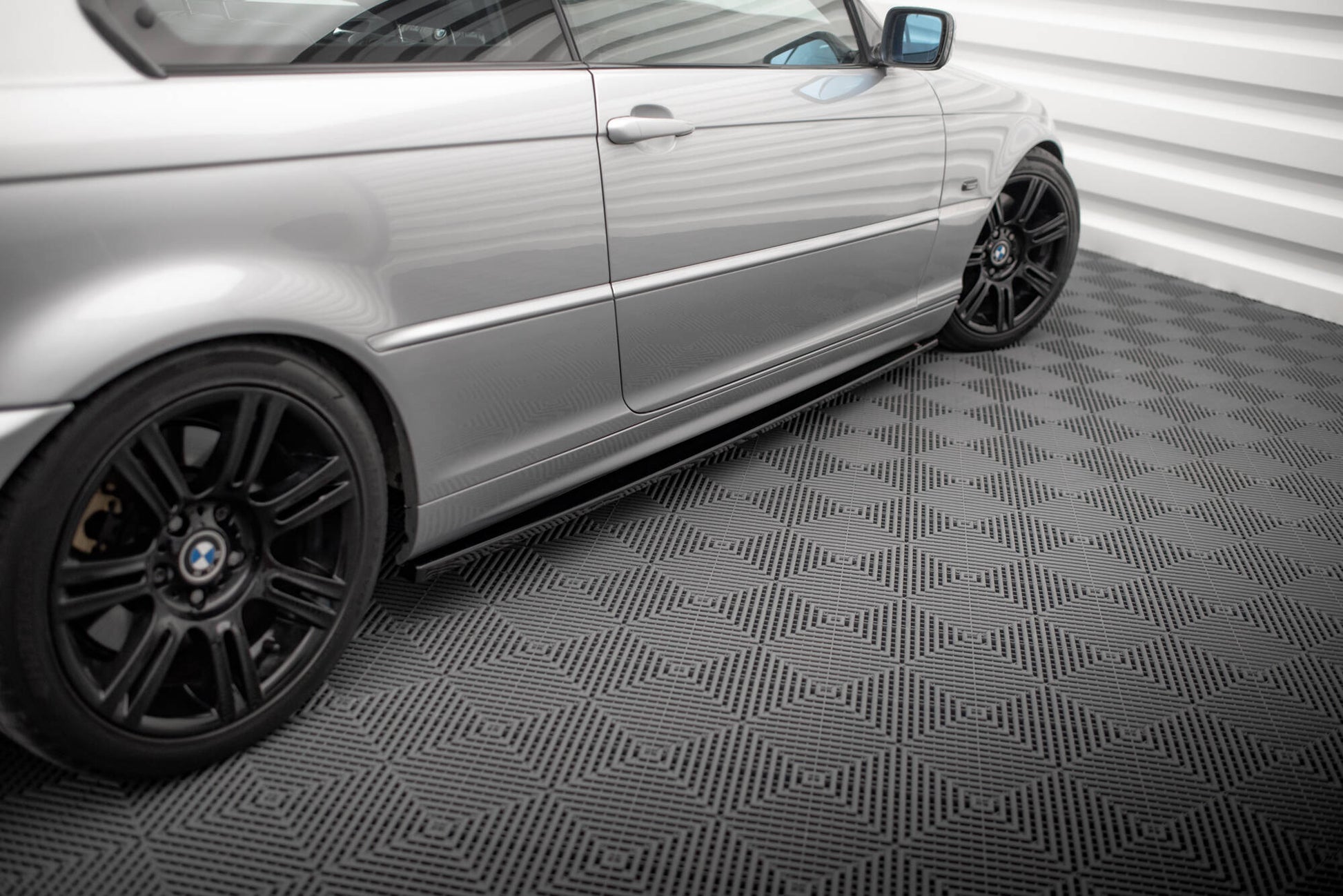 Maxton Seitenschweller Ansatz für BMW 3er Coupe E46 schwarz Hochglanz
