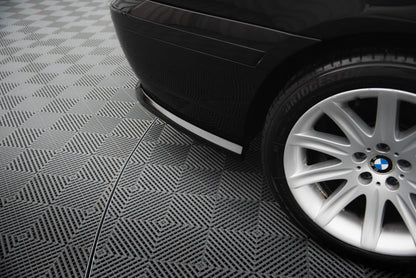 Maxton Zentrale Hinten Splitte BMW 7 E65 schwarz Hochglanz