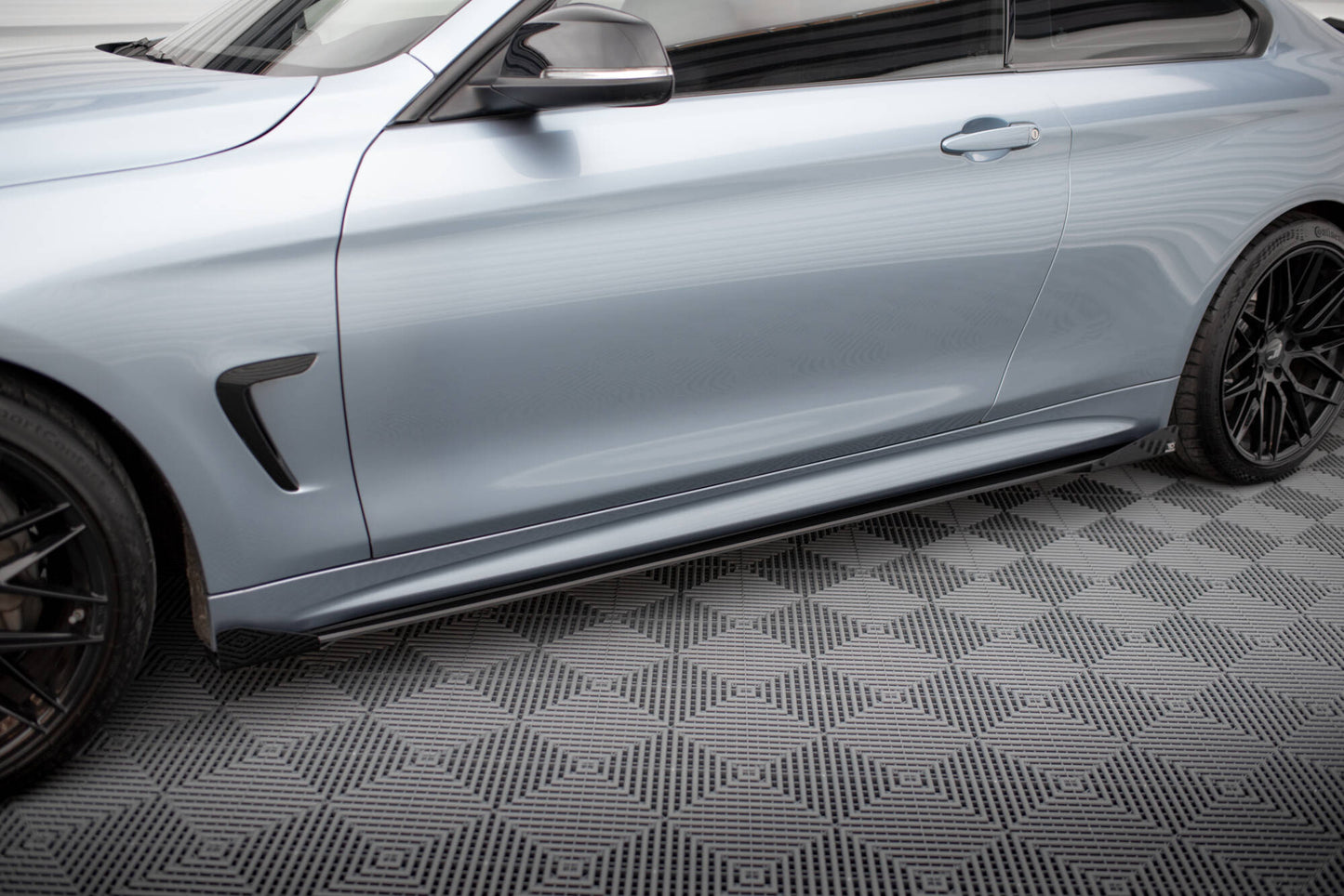 Maxton Street Pro Seitenschweller Ansatz für + Flaps BMW 4er Coupe / Gran Coupe / Cabrio M-Paket F32 / F36 / F33  schwarz ...
