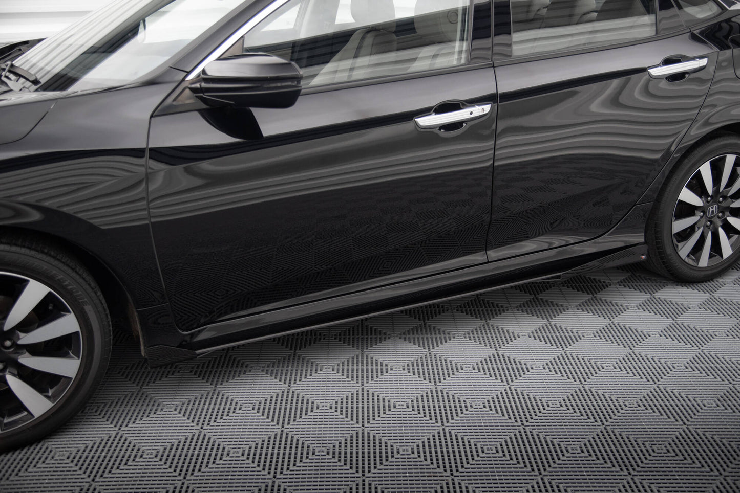 Maxton Side Flaps Honda Civic Mk10 schwarz Hochglanz
