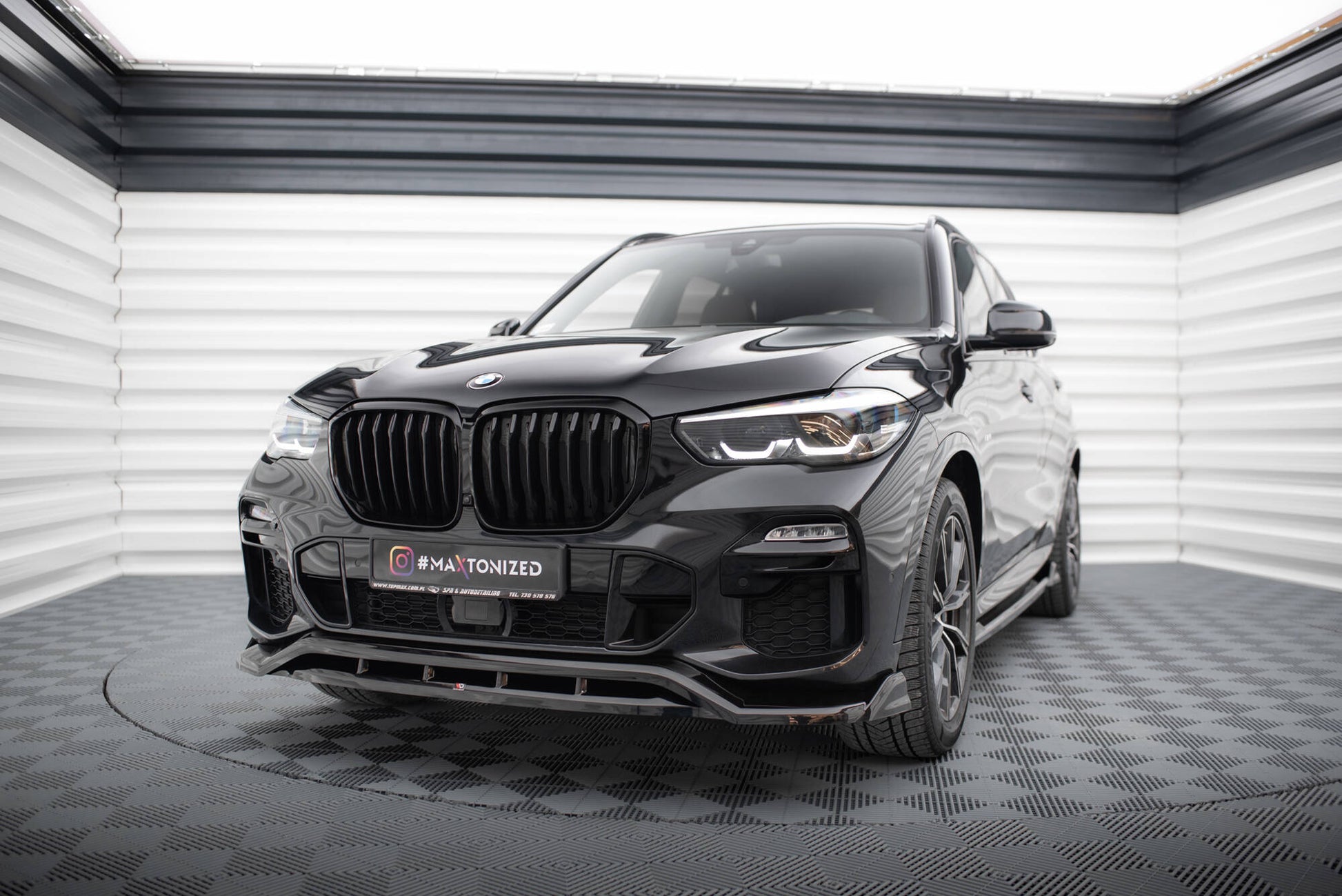 Maxton Front Ansatz V.2 für BMW X5 M-Paket G05 schwarz Hochglanz