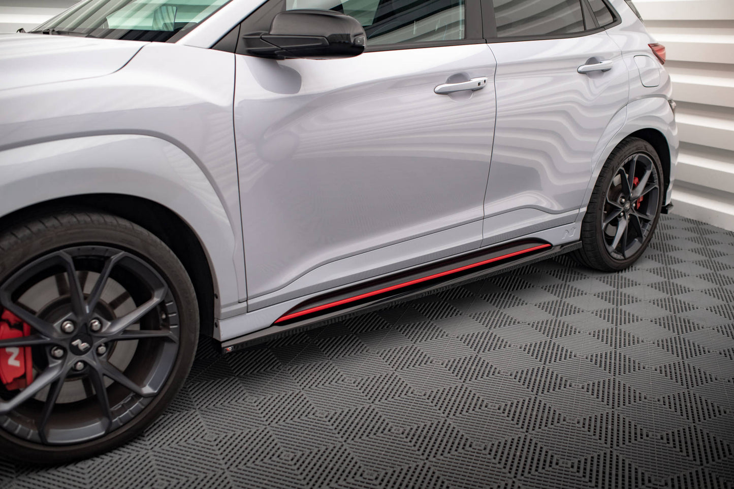 Maxton Seitenschweller Ansatz für V.1 für Hyundai Kona N Mk1 schwarz Hochglanz
