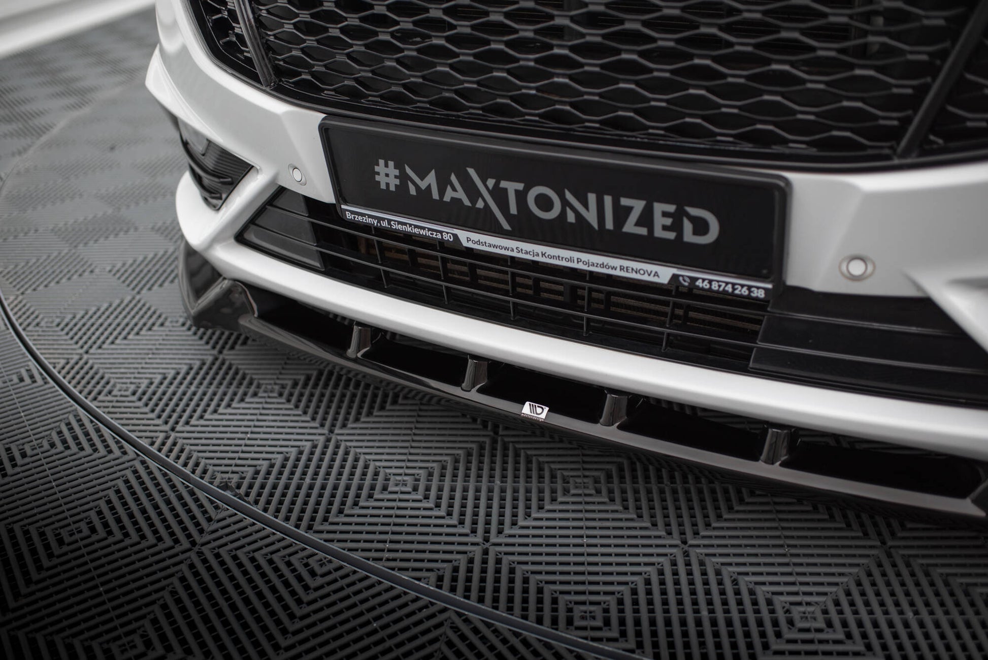 Maxton Front Ansatz für Ford Mondeo Sport Mk5 Facelift / Fusion Sport Mk2 Facelift schwarz Hochglanz