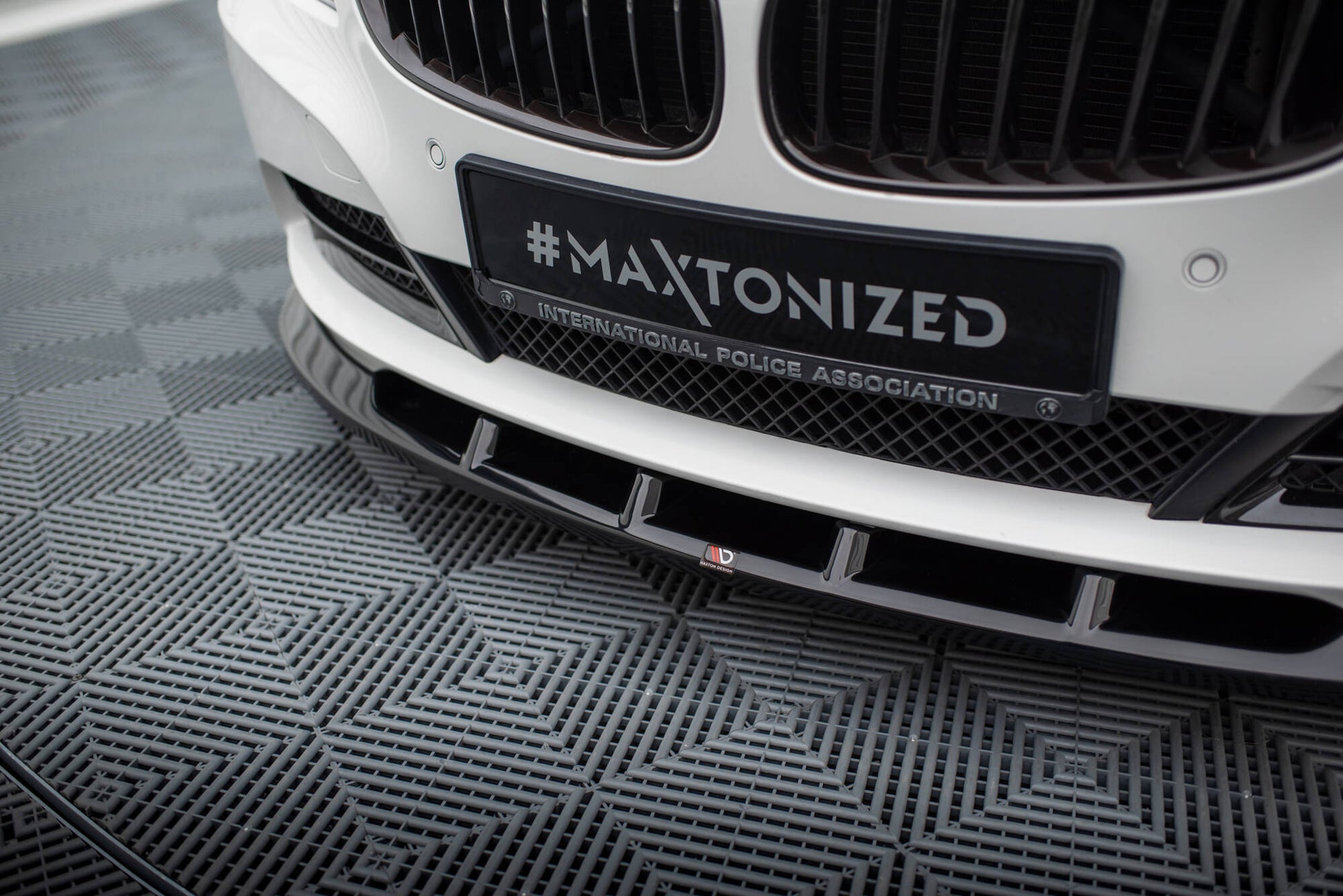 Maxton Front Ansatz V.1 für BMW Z4 E89 schwarz Hochglanz