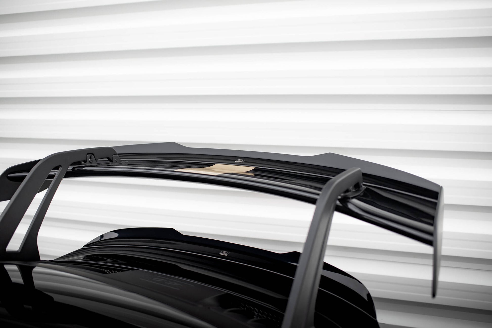 Maxton Höher Spoiler CAP für Porsche 911 992 GT3 schwarz Hochglanz